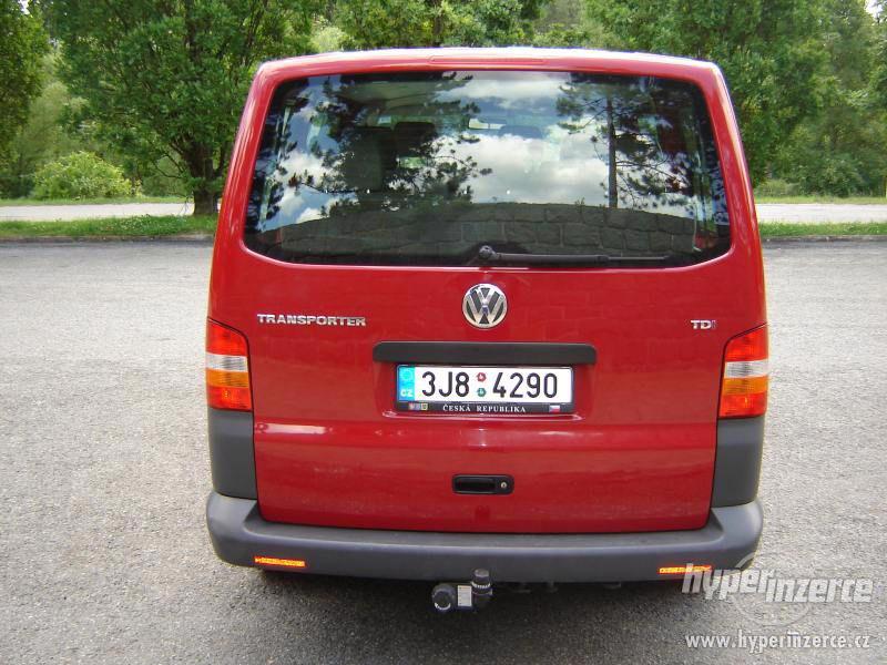 VW TRANSPORTER T5 1,9 TDI , KLIMA ,9 míst - foto 5