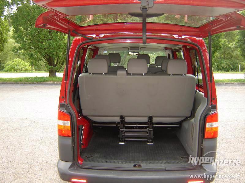 VW TRANSPORTER T5 1,9 TDI , KLIMA ,9 míst - foto 7