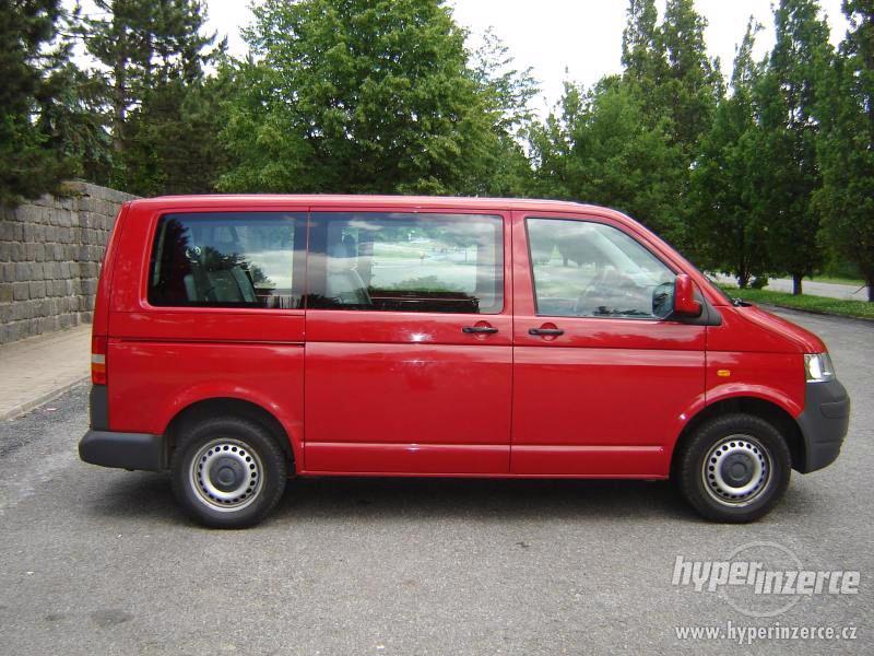 VW TRANSPORTER T5 1,9 TDI , KLIMA ,9 míst - foto 13