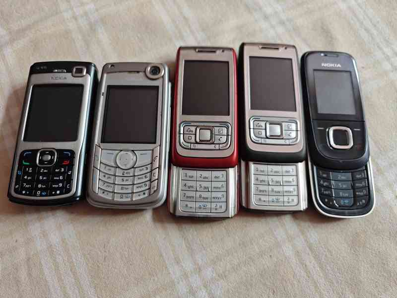 Mobilní telefony NOKIA - funkční za Kč 150,- za kus - foto 5