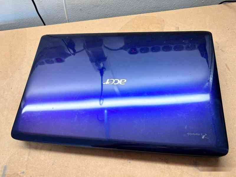 Predám pokazený notebook na náhradné diely zn.Acer 7736 - foto 2