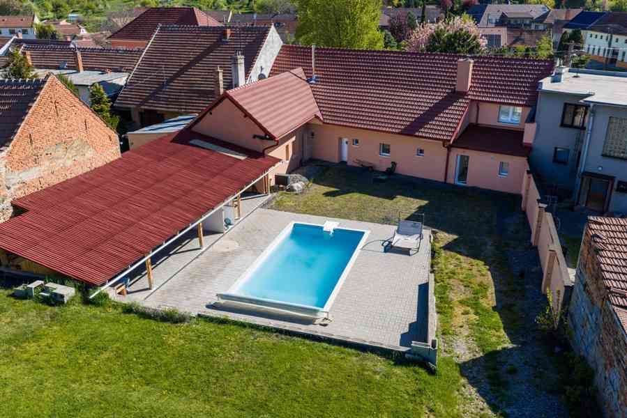 PRODEJ PROSTORNÉHO RD 4+KK, VELKÝ POZEMEK, VÁŽANY U VYŠKOVA - foto 18