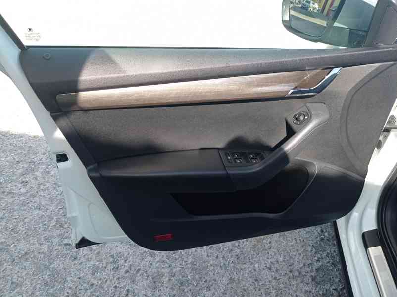 Škoda Octavia Scout 2.0 TDI 135kW/4x4/Tažné - foto 10