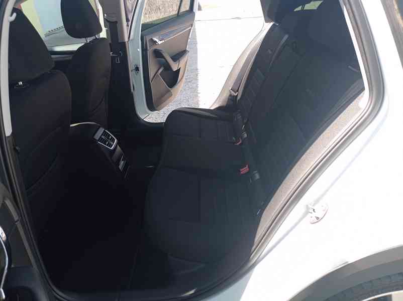 Škoda Octavia Scout 2.0 TDI 135kW/4x4/Tažné - foto 14