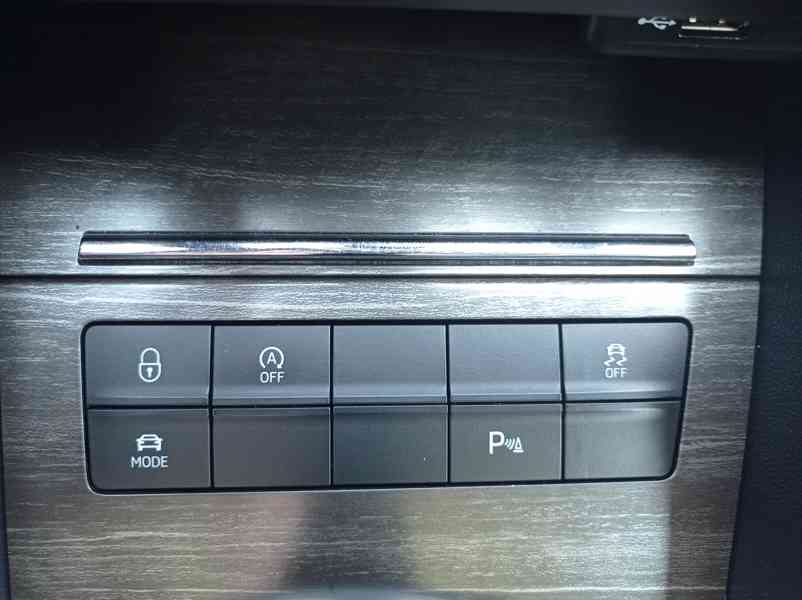 Škoda Octavia Scout 2.0 TDI 135kW/4x4/Tažné - foto 40