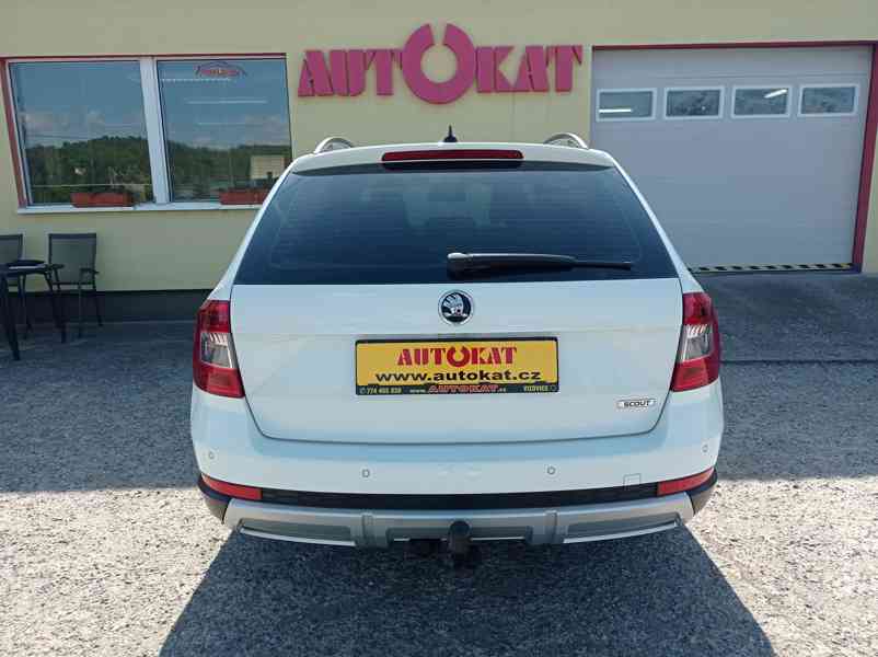 Škoda Octavia Scout 2.0 TDI 135kW/4x4/Tažné - foto 4