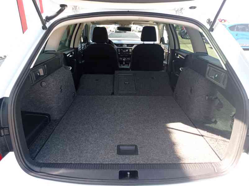 Škoda Octavia Scout 2.0 TDI 135kW/4x4/Tažné - foto 19