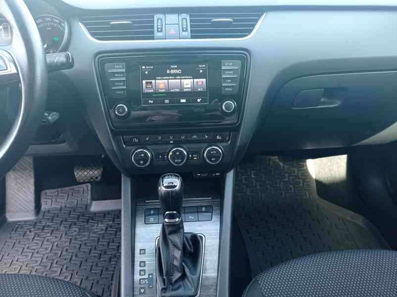 Škoda Octavia Scout 2.0 TDI 135kW/4x4/Tažné - foto 27
