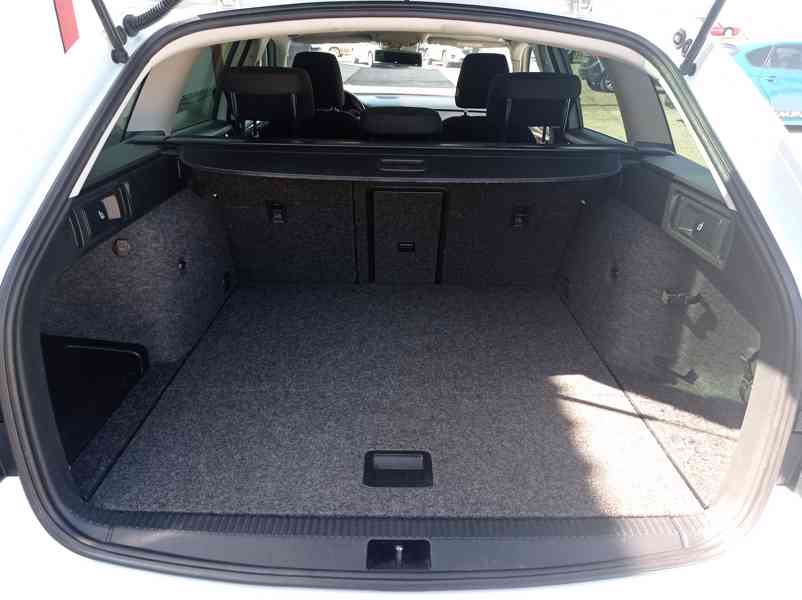 Škoda Octavia Scout 2.0 TDI 135kW/4x4/Tažné - foto 17