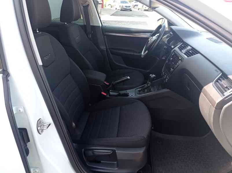 Škoda Octavia Scout 2.0 TDI 135kW/4x4/Tažné - foto 22
