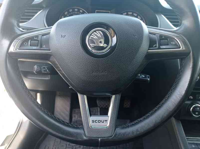 Škoda Octavia Scout 2.0 TDI 135kW/4x4/Tažné - foto 25