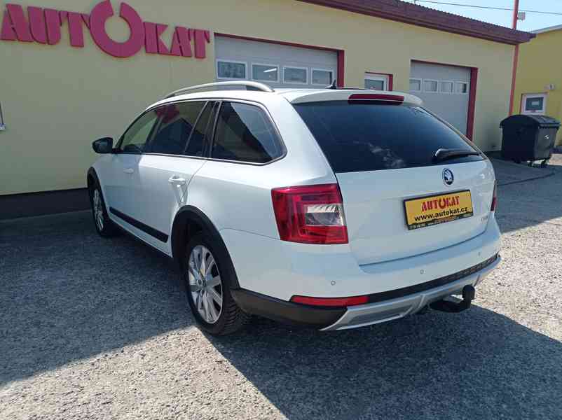 Škoda Octavia Scout 2.0 TDI 135kW/4x4/Tažné - foto 5