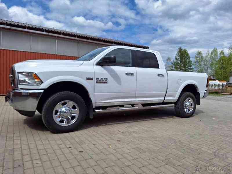 Dodge RAM 5,7 2500 - foto 2