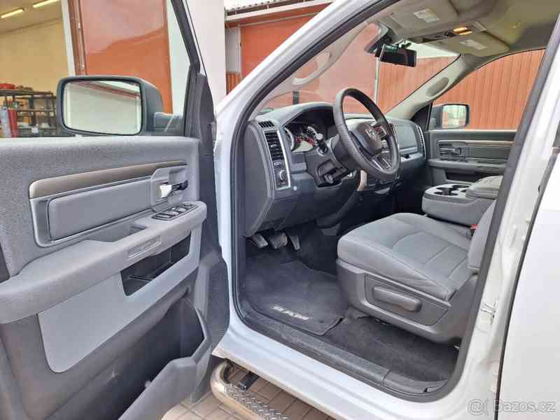 Dodge RAM 5,7 2500 - foto 15