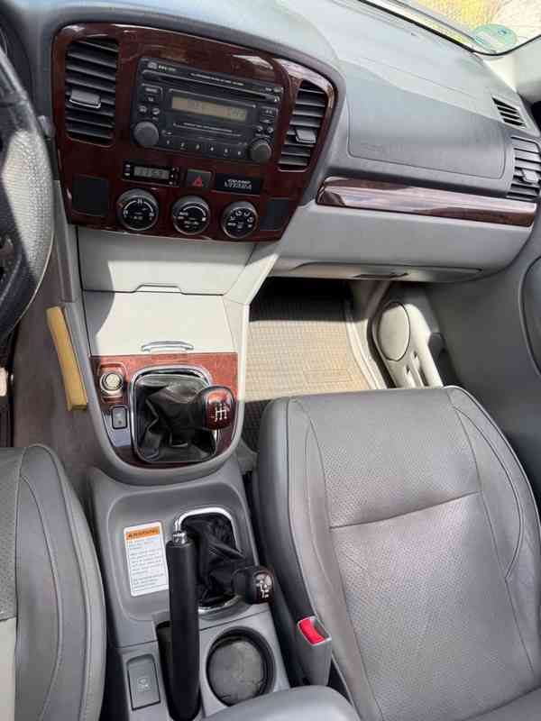 Suzuki Grand Vitara 2.7 V6 Comfort+ benzín 135kw - foto 8