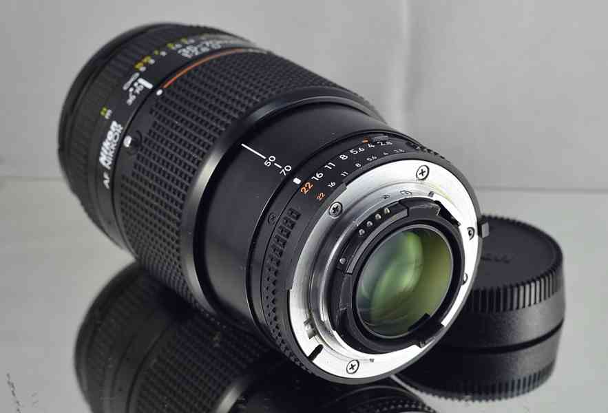 Nikon AF Nikkor 35-70mm 1:2.8 D **1:2.8 FX - foto 3