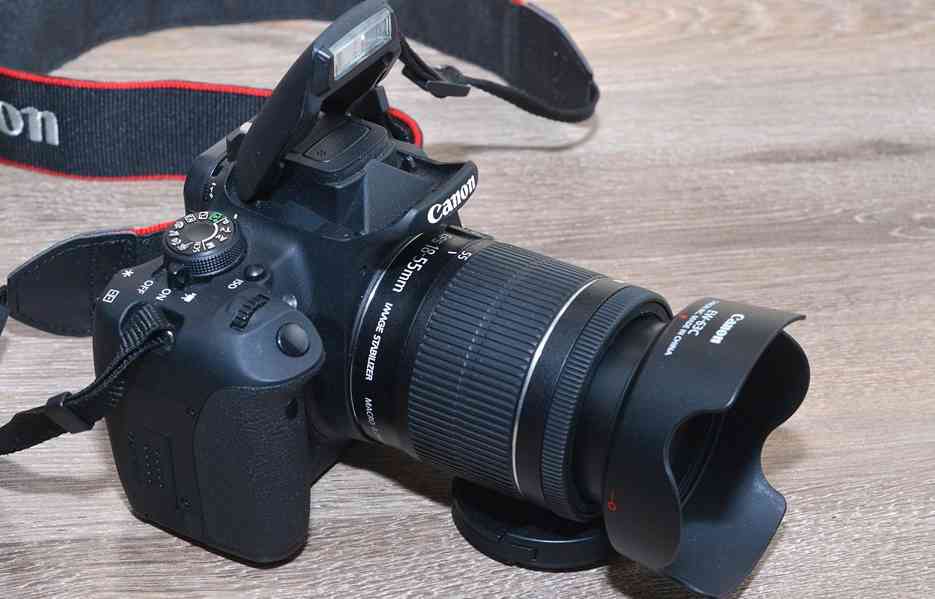 Canon EOS 700D + EF-S 18-55mm IS STM  4500 Exp. - foto 8