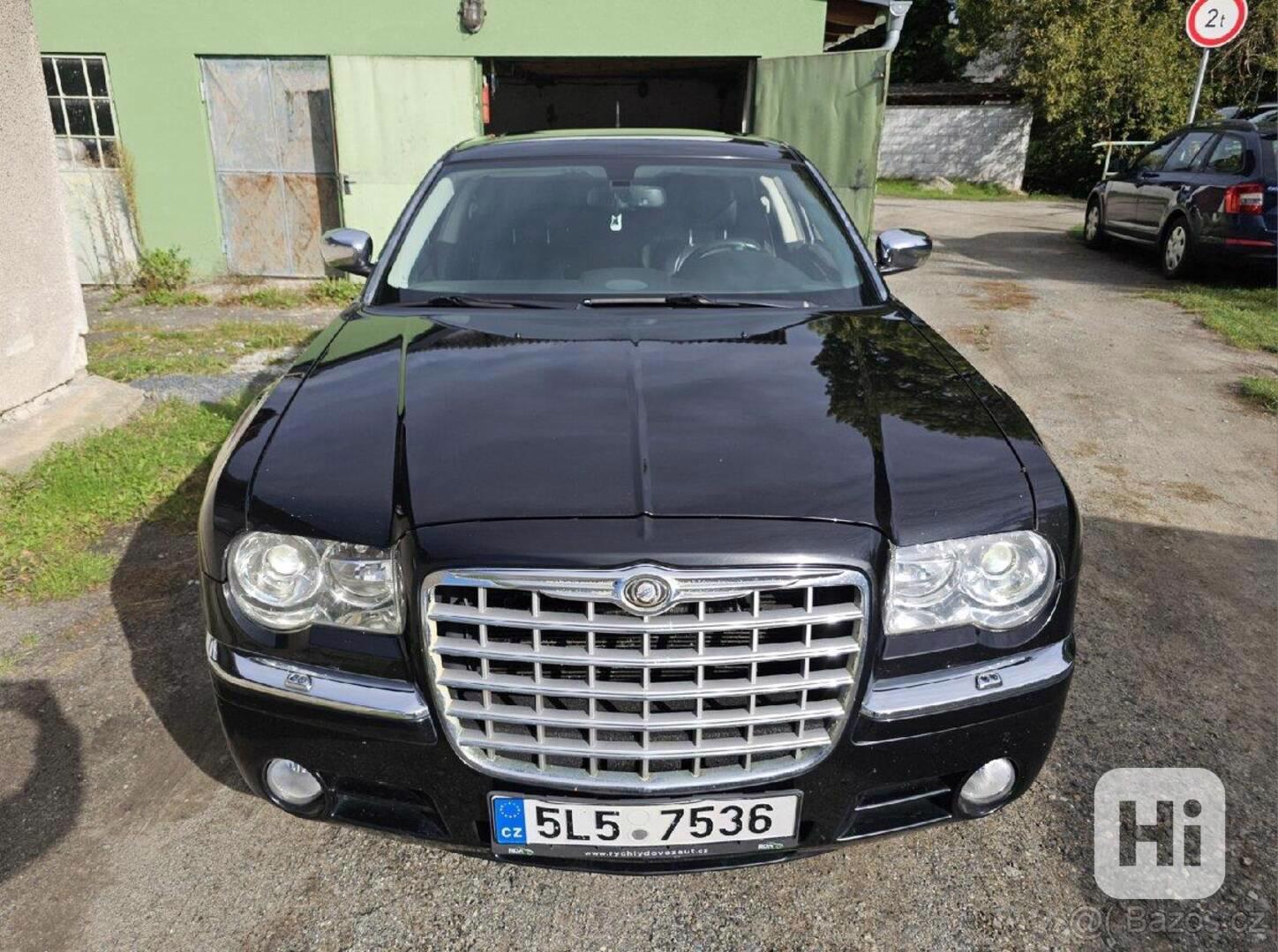 Chrysler 300C 3,0 L CRD V6  Chrysler 300C V6 160kw - foto 1