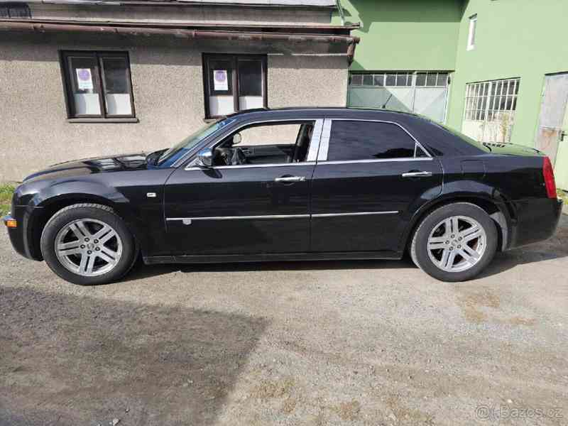 Chrysler 300C 3,0 L CRD V6  Chrysler 300C V6 160kw - foto 14