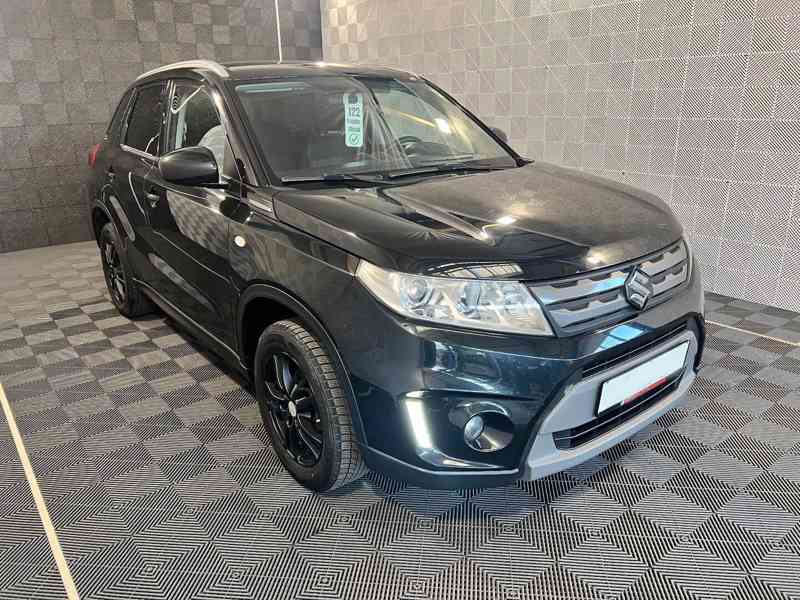 Suzuki Vitara 1.6i Comfort 4x4 benzín 88kw - foto 17