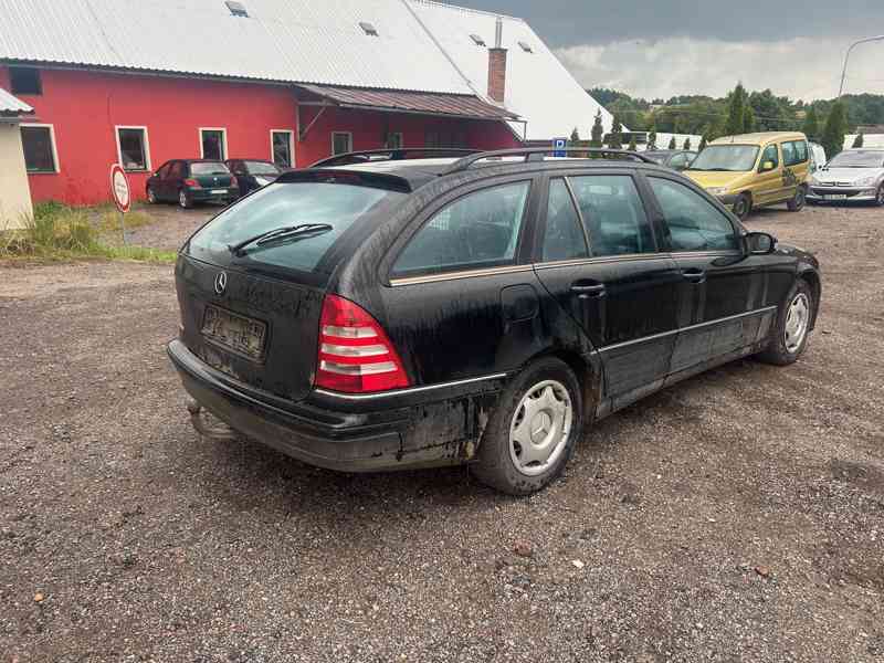 Mercedes-Benz C200 2,2CDI 90KW prodám díly z vozu - foto 3