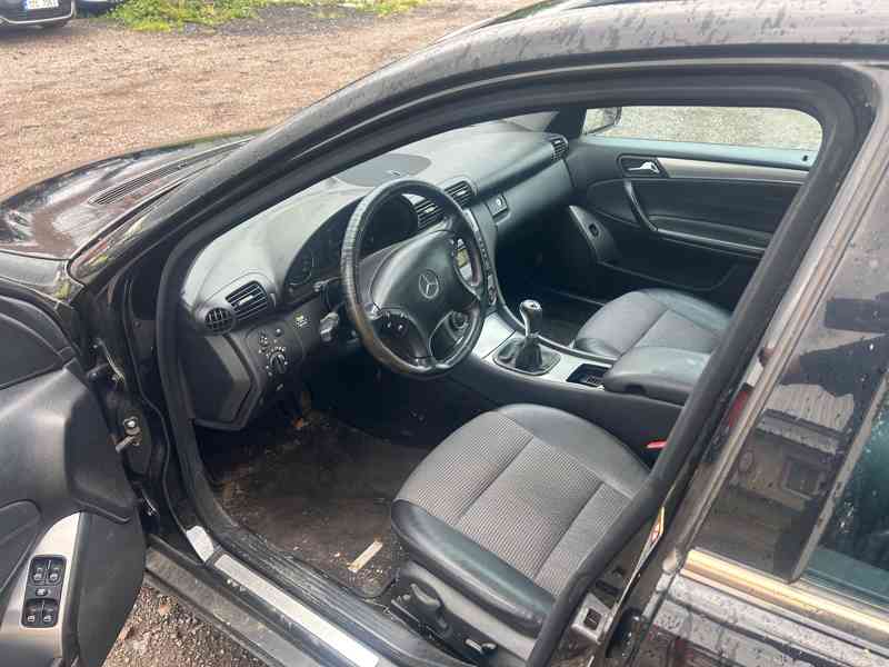 Mercedes-Benz C200 2,2CDI 90KW prodám díly z vozu - foto 5