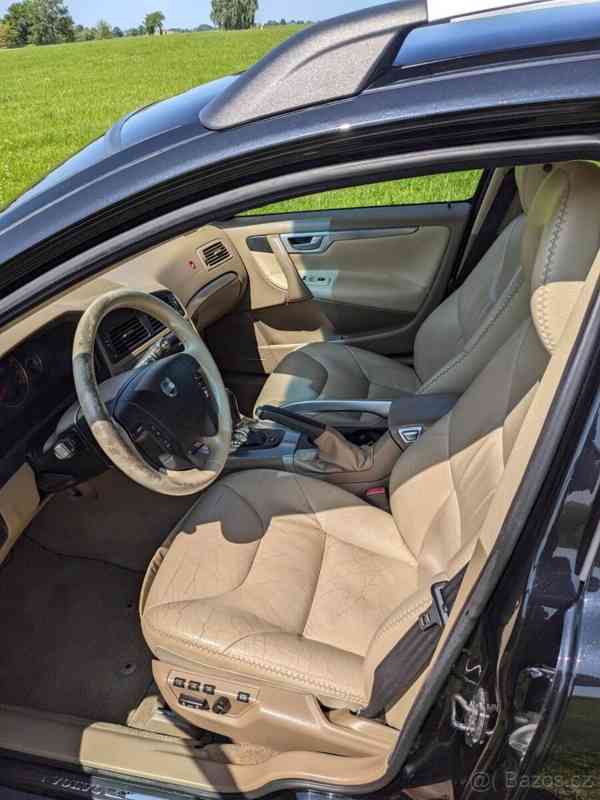 Volvo XC70 2,5 - foto 14