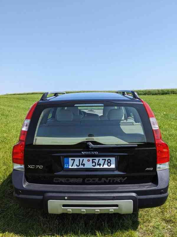 Volvo XC70 2,5 - foto 7