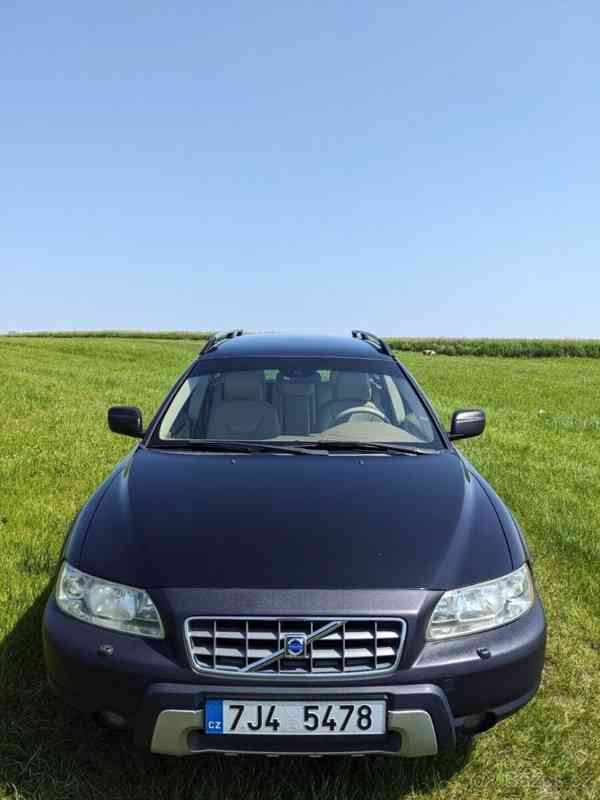 Volvo XC70 2,5 - foto 2
