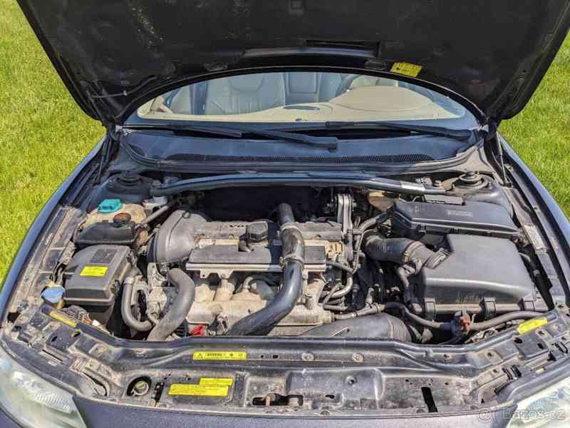 Volvo XC70 2,5 - foto 3