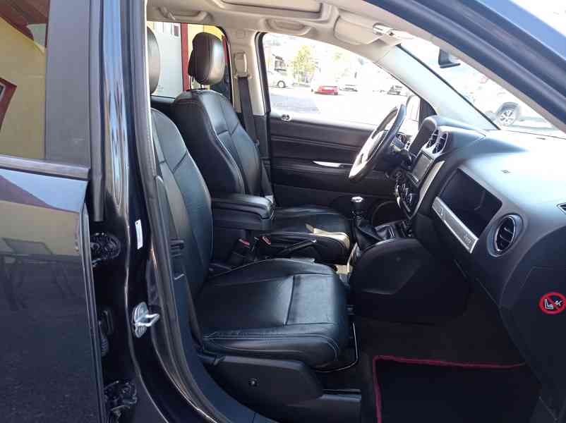 Jeep Compass 2.2 CRD/4x4/Výhřev/Navi/1Maj - foto 21