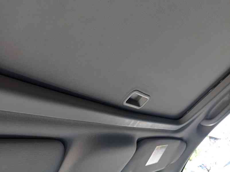 Jeep Compass 2.2 CRD/4x4/Výhřev/Navi/1Maj - foto 36