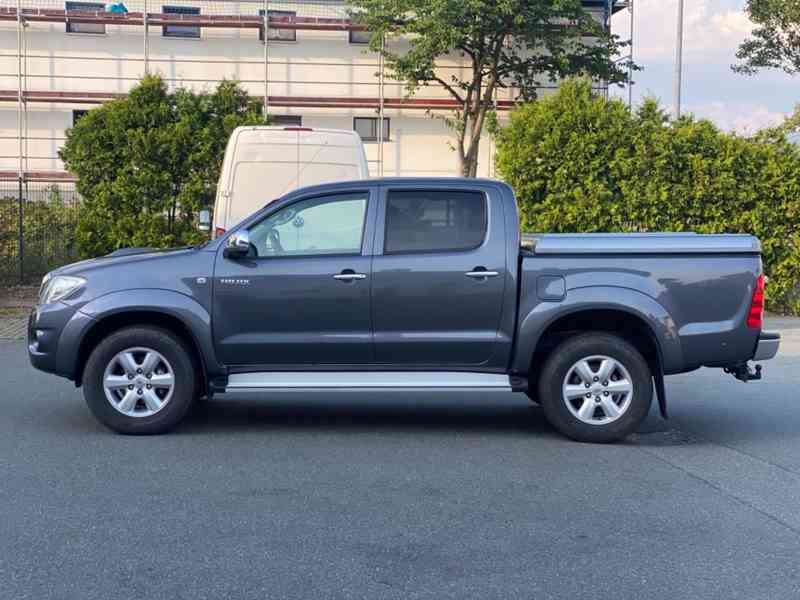 Toyota Hilux 3.0 Double Cab D-4D 126kw - foto 6