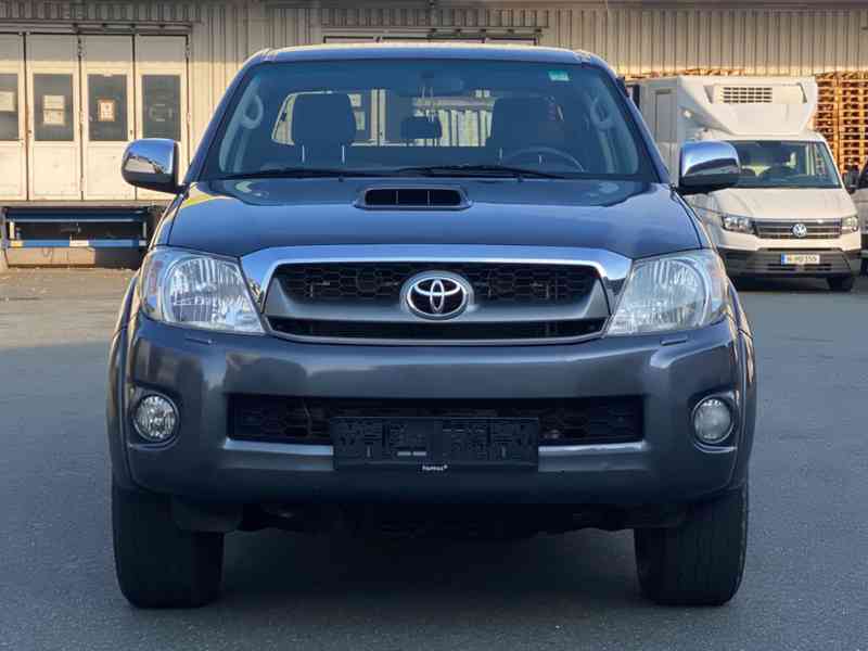 Toyota Hilux 3.0 Double Cab D-4D 126kw - foto 1