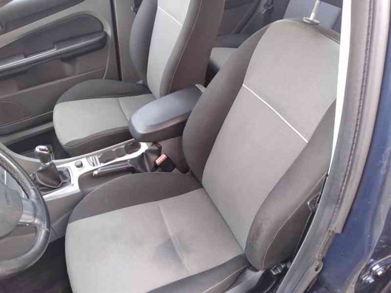 FORD FOCUS COMBI 1.6 16V AC,ČR,1.VLASTNÍK - foto 9