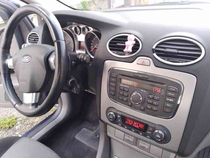 FORD FOCUS COMBI 1.6 16V AC,ČR,1.VLASTNÍK - foto 15