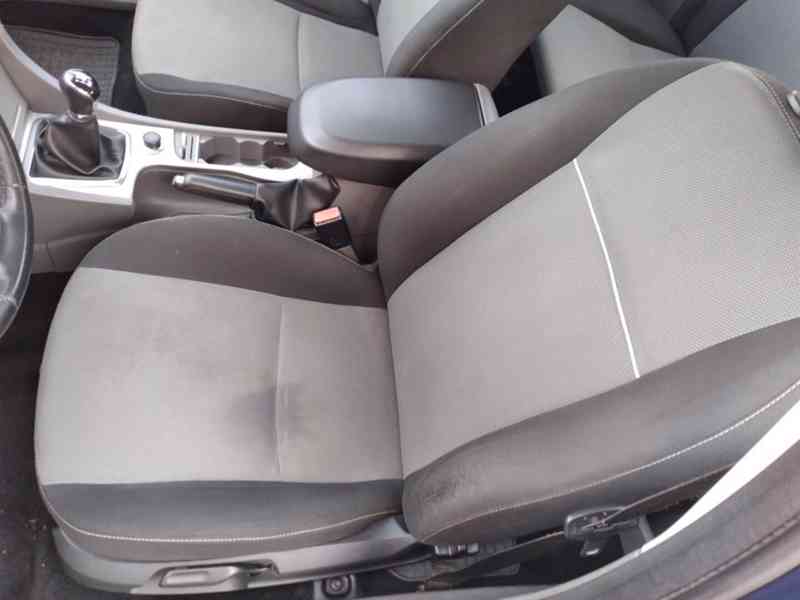 FORD FOCUS COMBI 1.6 16V AC,ČR,1.VLASTNÍK - foto 10
