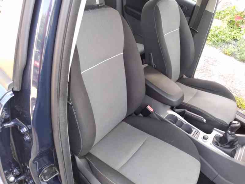 FORD FOCUS COMBI 1.6 16V AC,ČR,1.VLASTNÍK - foto 13