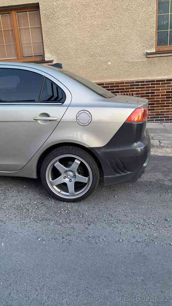 Mitsubishi Lancer 1,8 mivec 105kw - foto 3