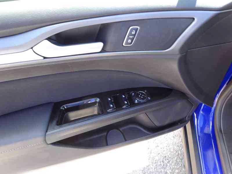 Ford Mondeo 2.0 TDCI Combi r.v.2017 (110 kw) - foto 6