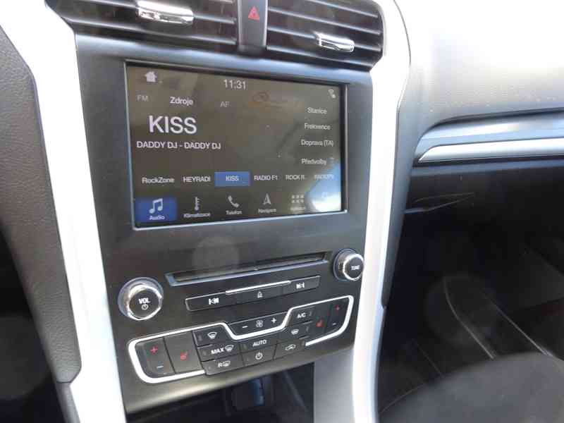 Ford Mondeo 2.0 TDCI Combi r.v.2017 (110 kw) - foto 8