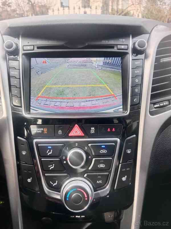 Hyundai i30 1,6   Prodej auta - foto 6