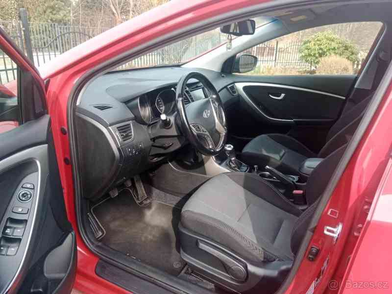 Hyundai i30 1,6   Prodej auta - foto 10