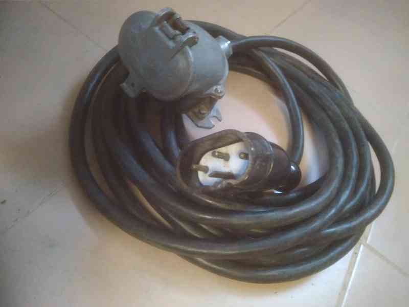 Prodlužovací kabel 380/400 V