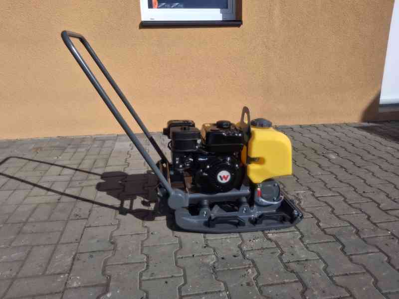 Vibrační deska Wacker Neuson BPS1550Gw 15 kN - foto 2