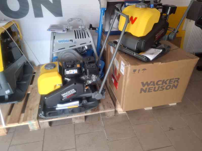 Vibrační deska Wacker Neuson BPS1550Gw 15 kN - foto 5