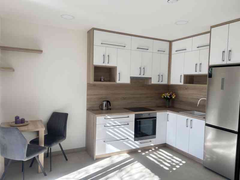 Moderní 2kk s balkonem, parkovacím stáním, klimou-novostavba - foto 17