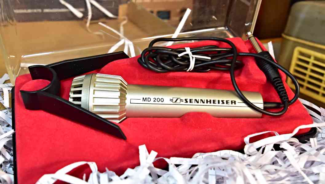 Krásný dynamický mikrofon SENNHEISER MD 200 pro sběratele - foto 1