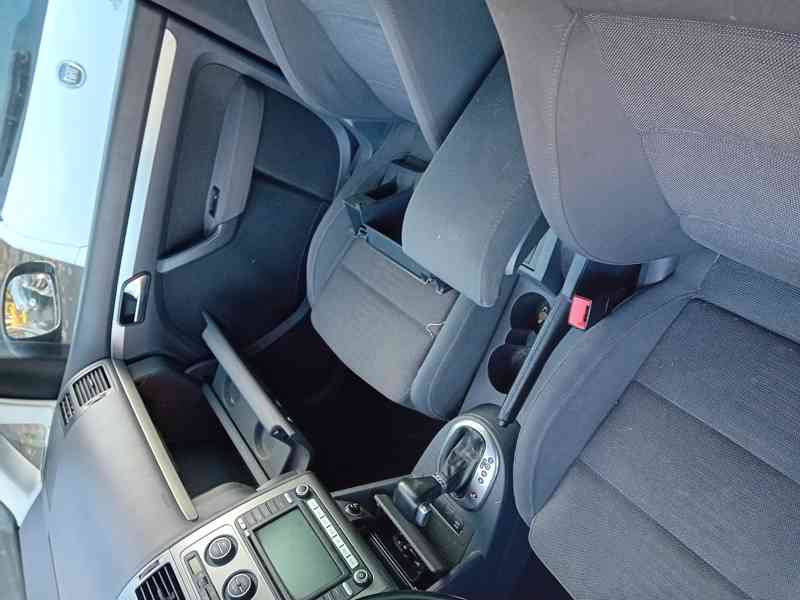 Prodám díly z VW TOURAN 2,2 103kW,2004,BMM - foto 4