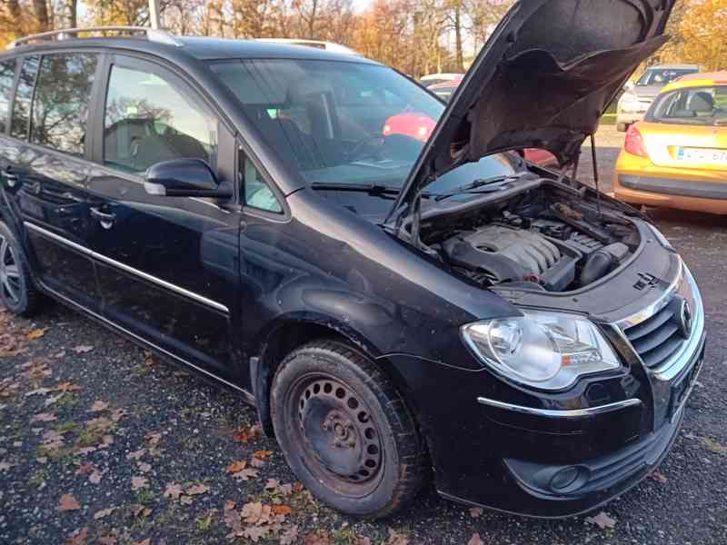 Prodám díly z VW TOURAN 2,2 103kW,2004,BMM - foto 3